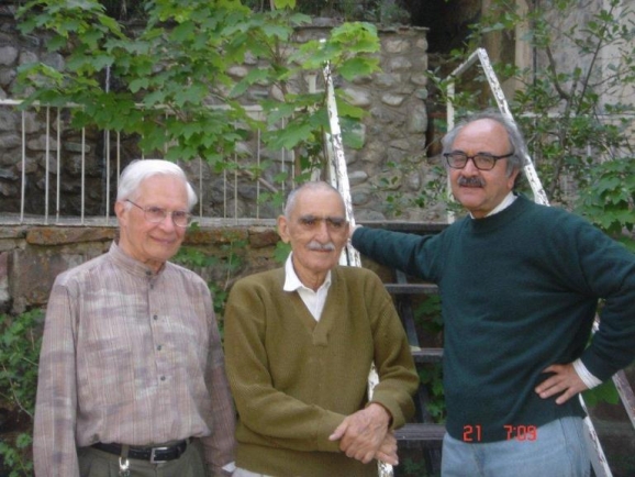 از سمت راست دکتر محمدرضا شفیعی کدکنی، استاد ایرج افشار و هانس دوبرین 
