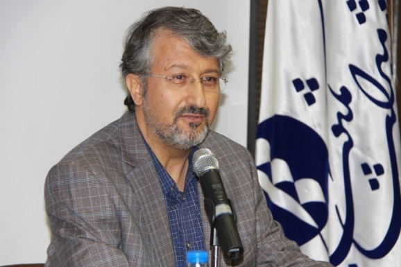 اکبر ایرانی - مدیرعامل مؤسسۀ پژوهشی میراث مکتوب