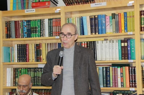 دکتر علی اشرف صادقی 